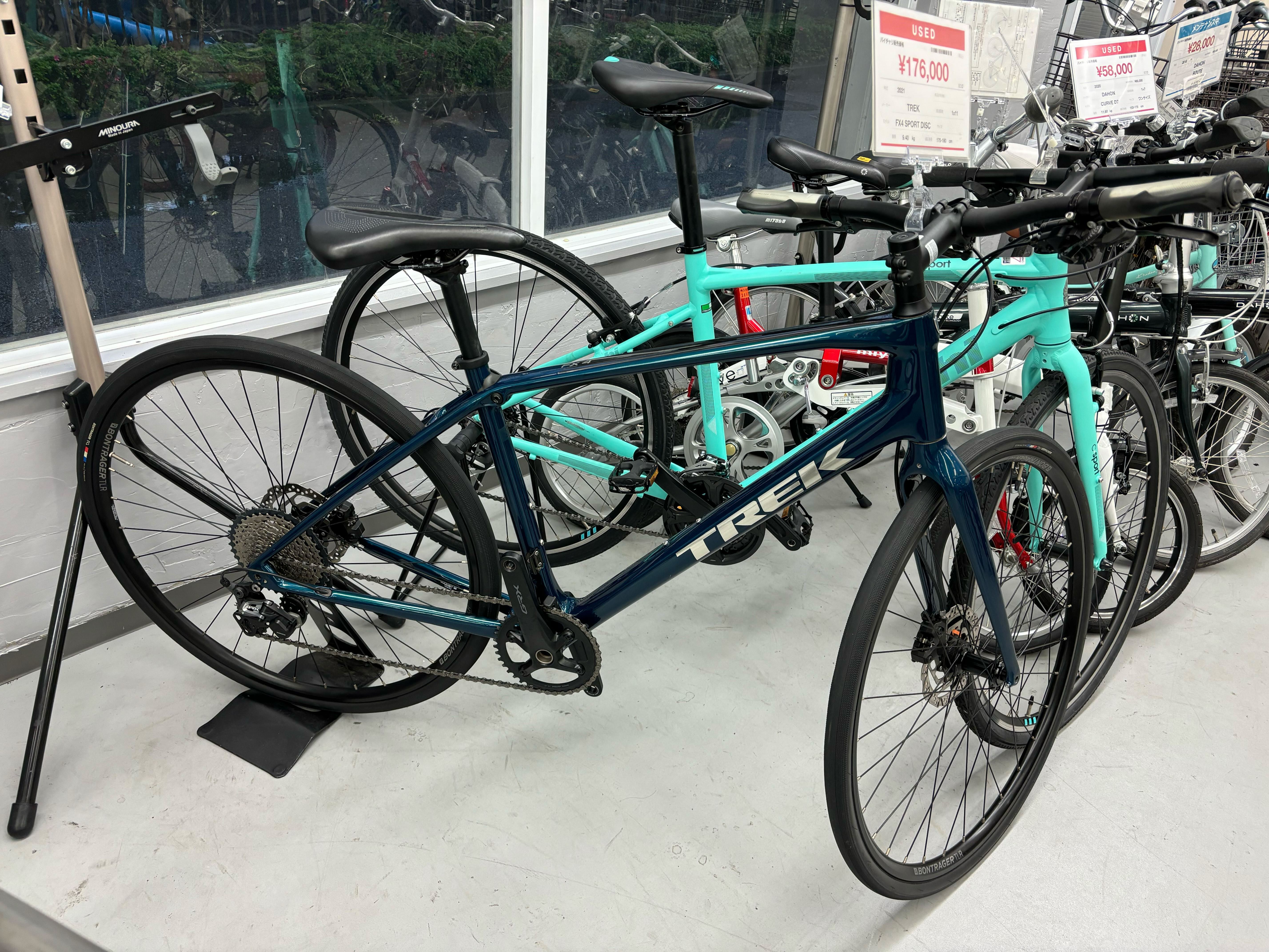 浦和ベース新入荷情報】ハイエンドクロスバイク、TREK FX4 SPORT DISC