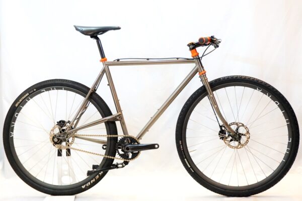 2220122200110-1.jpg スポーツ自転車買取