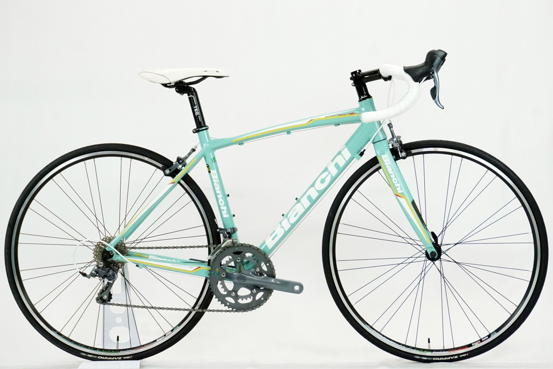 bianchi via nirone claris road bike