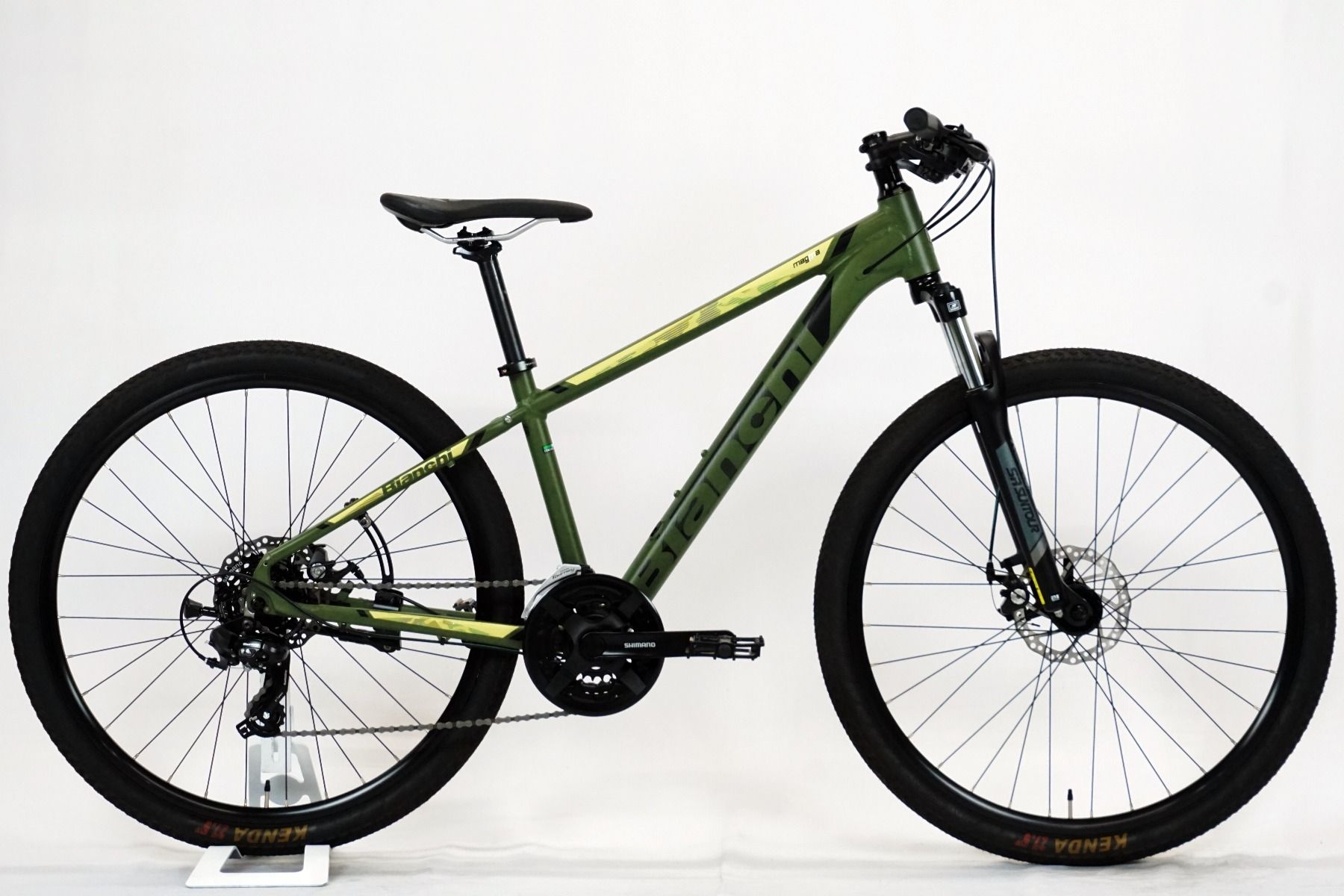 美品Bianchi ビアンキ Magma 27.5インチ　大阪引き取り希望 美品Bianchi ビアンキ Magma 27.5インチ 大阪引き取り希望