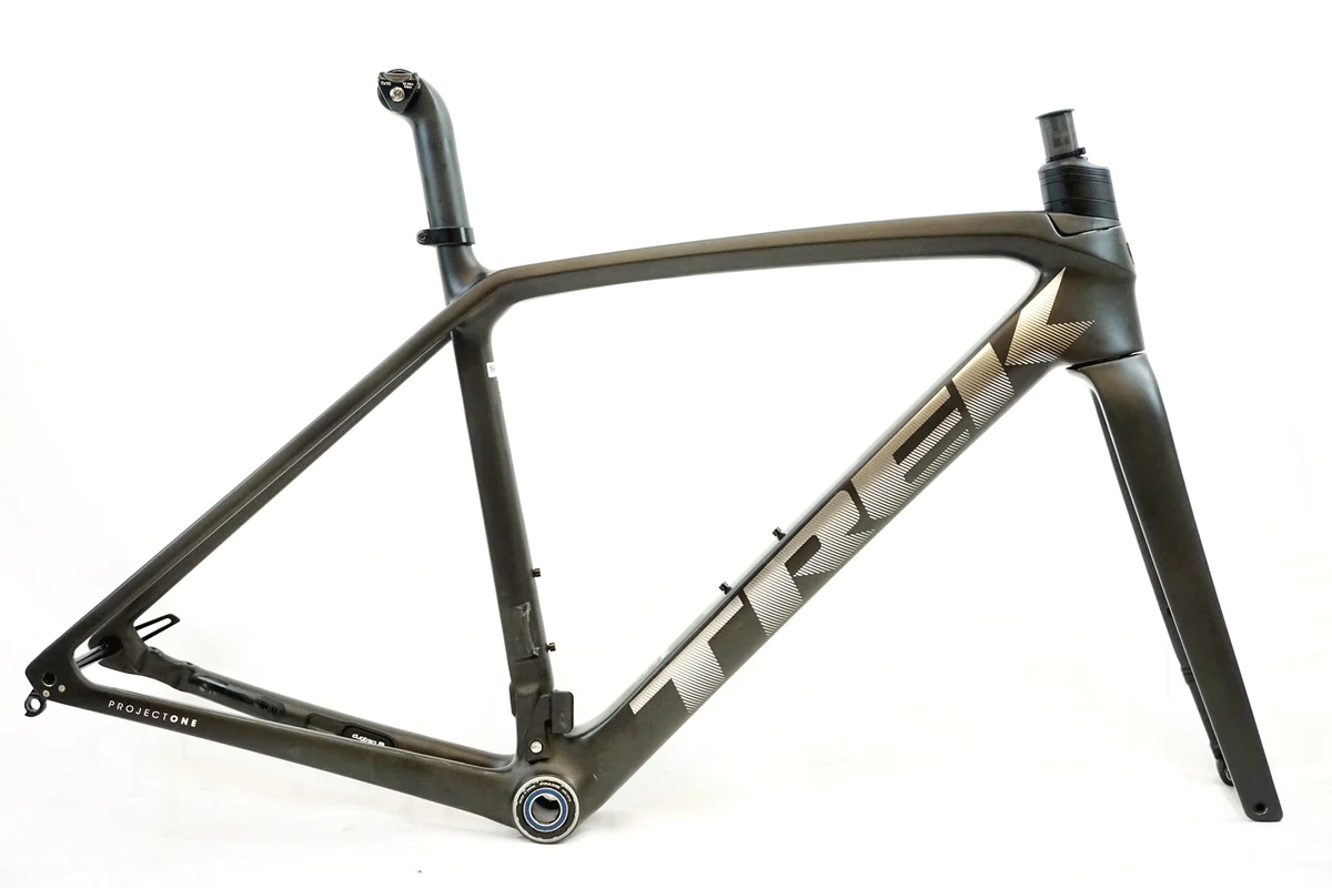TREK 「トレック」 EMONDA SLR 2021年モデル フレームセット / 有明