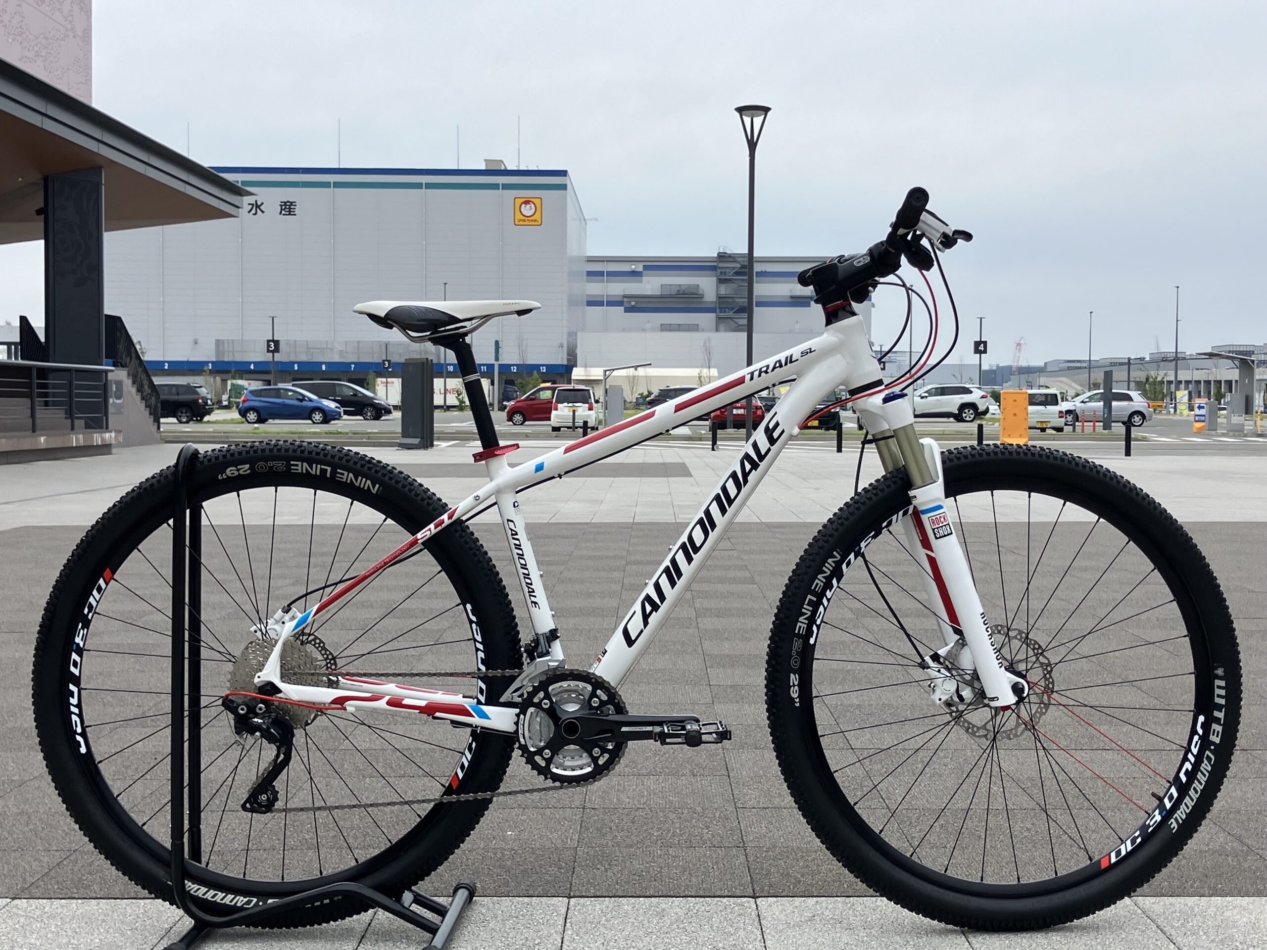 カラーリングがよい！CANNONDALE TRAIL SL1 29ER 2013 | ロードバイクなどスポーツ自転車買取専門のバイチャリ