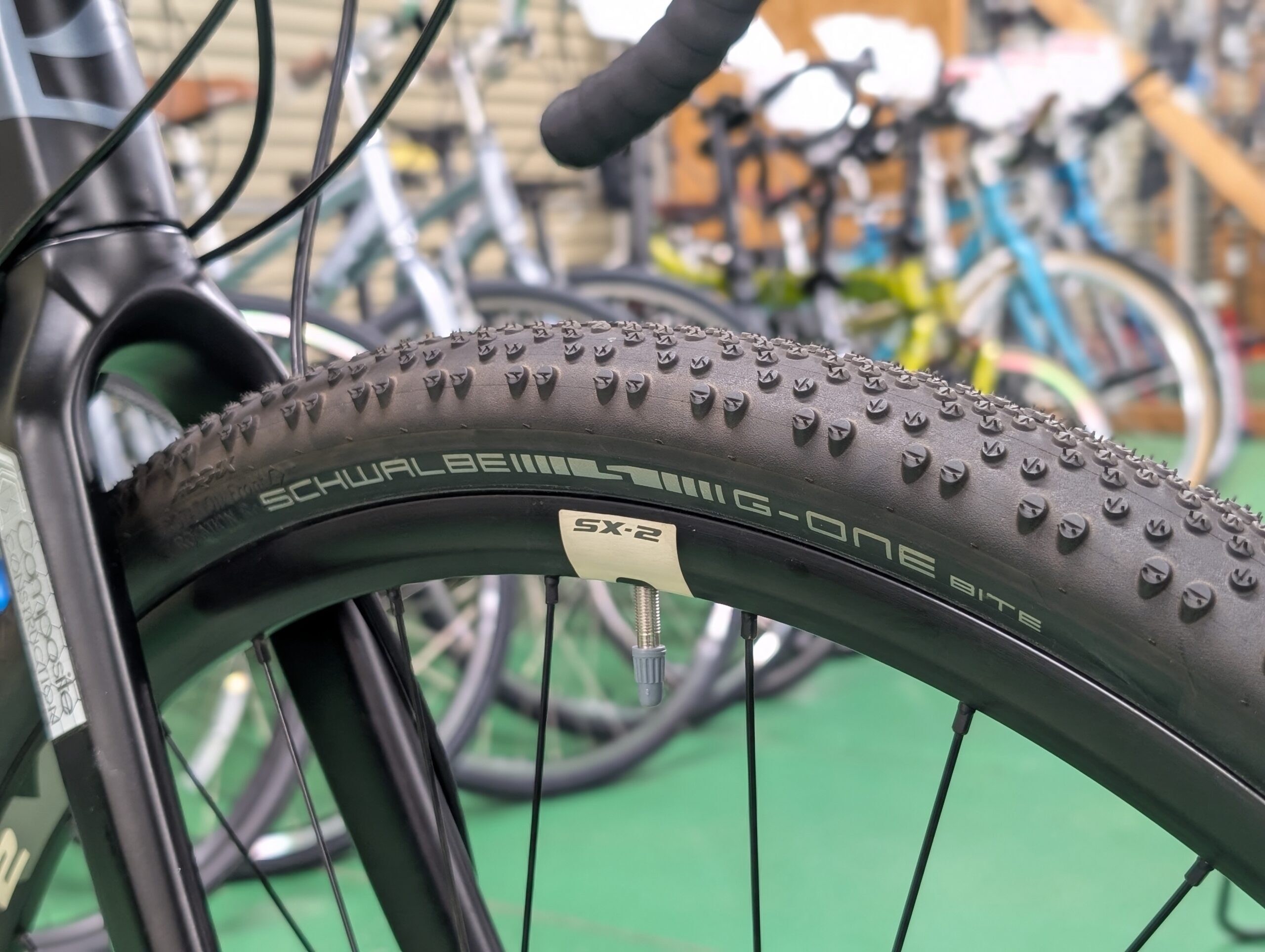 宇都宮店商品紹介】マルチに使えるグラベルロード GIANT REVOLT