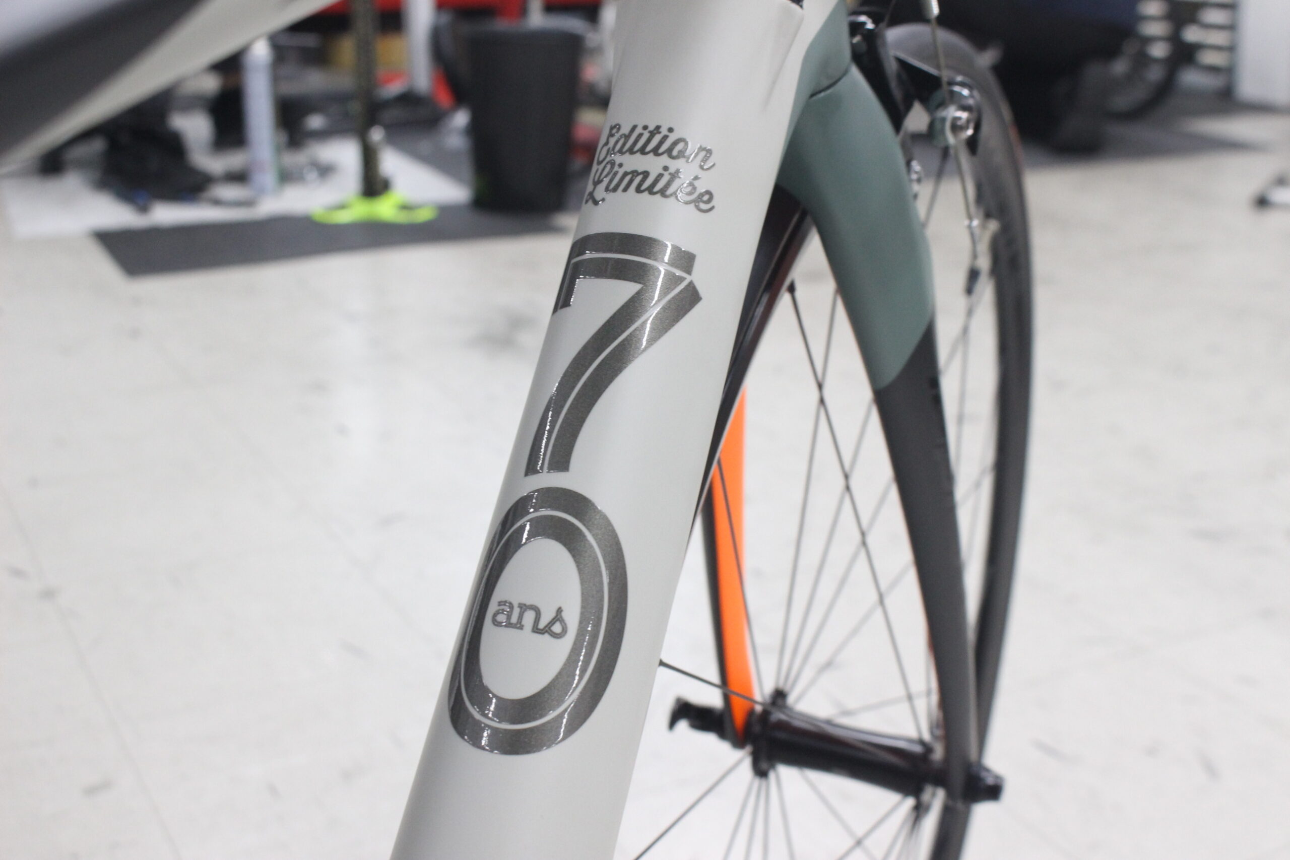 阪急塚口店入荷情報】限定400台の70th Limited Edition！LAPIERRE