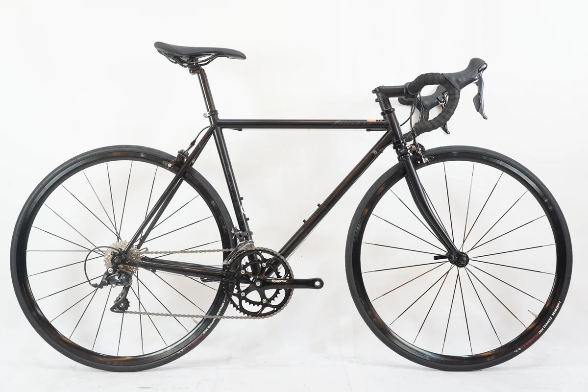 新車　FUJI BALLADΩ 2022年モデル ロードバイク 2022年モデル】【FUJI】大人気ストリート系ロードバイク入荷しま