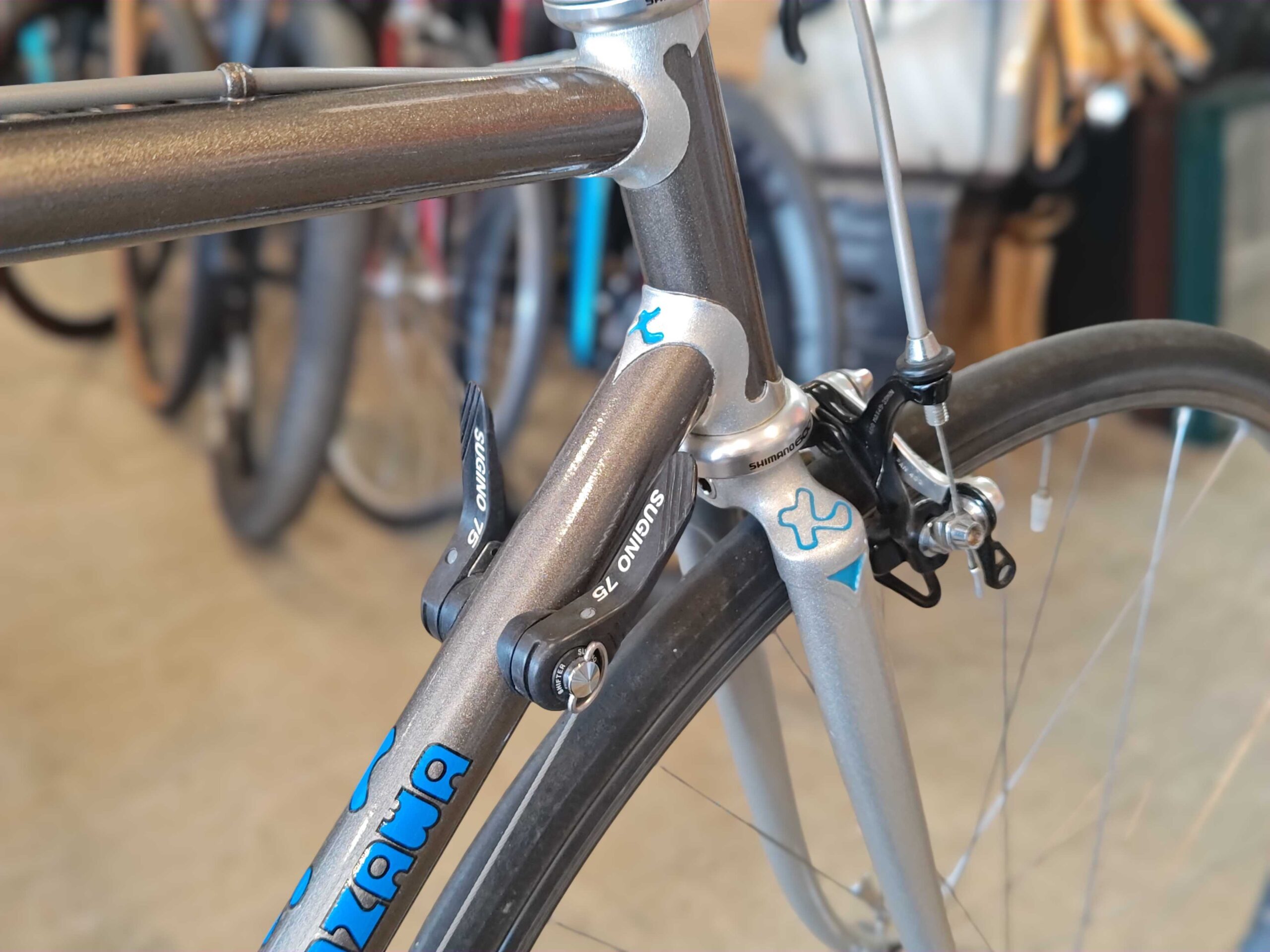 熊谷本店入荷情報】激レア！SUGINO 75組のロードバイクが入荷