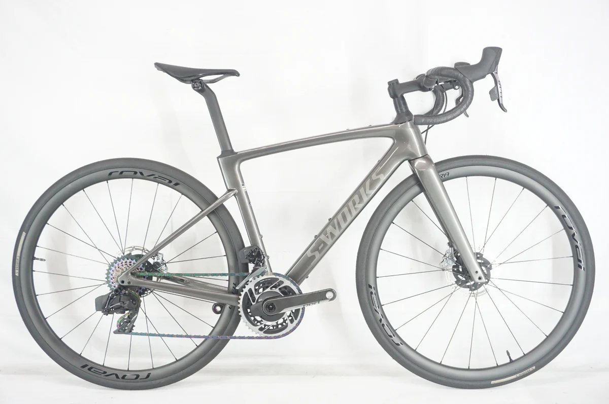 阪急塚口店 入荷情報】SPECIALIZED S-WORKS ROUBAIX SL8 2024年モデル 
