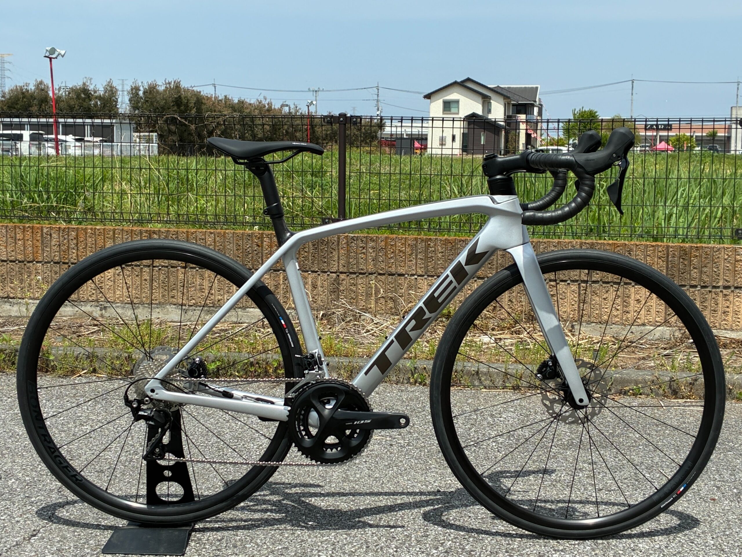 TREK EMONDA SL5 フルカーボン 大阪市内在住限定。早いもの勝ち。 宇都宮店入荷情報】TREK EMONDA SL5 DISC 2022年モデル ロードバイク