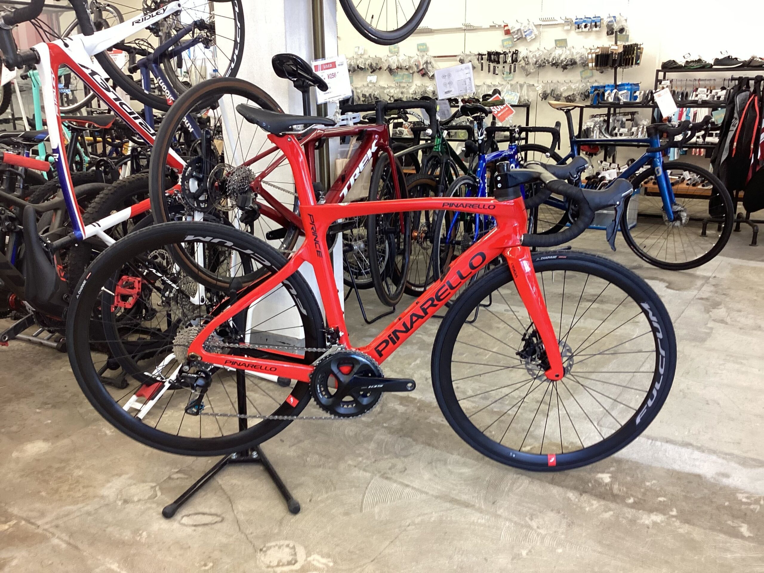 浜松店 最新店舗情報】大人気 真っ赤なPINARELLO PRINCE DISK 105 2021