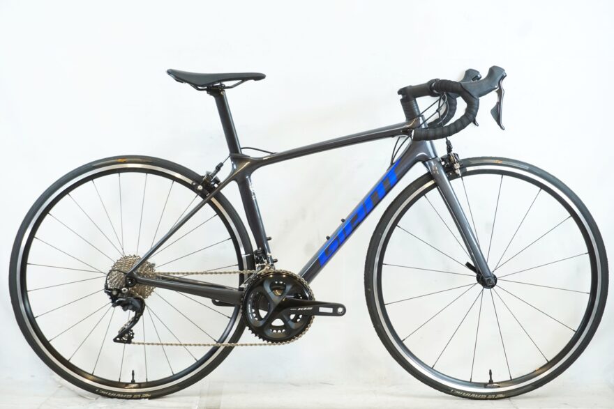 GIANT TCR ADVANCED 2 KOM 2023年モデル ロードバイク買取