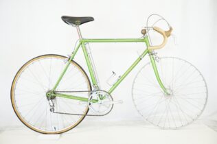 eFnMDSFseAmnPW4OHrHOwxrXWJ5spN7oHBcjGZeT スポーツ自転車買取