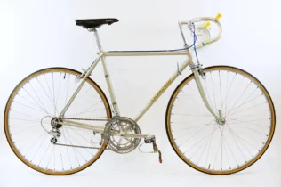 4dMEegFjZlYLCvhwKB9YtbLgxDpGJ7IwlivTv8ca スポーツ自転車買取